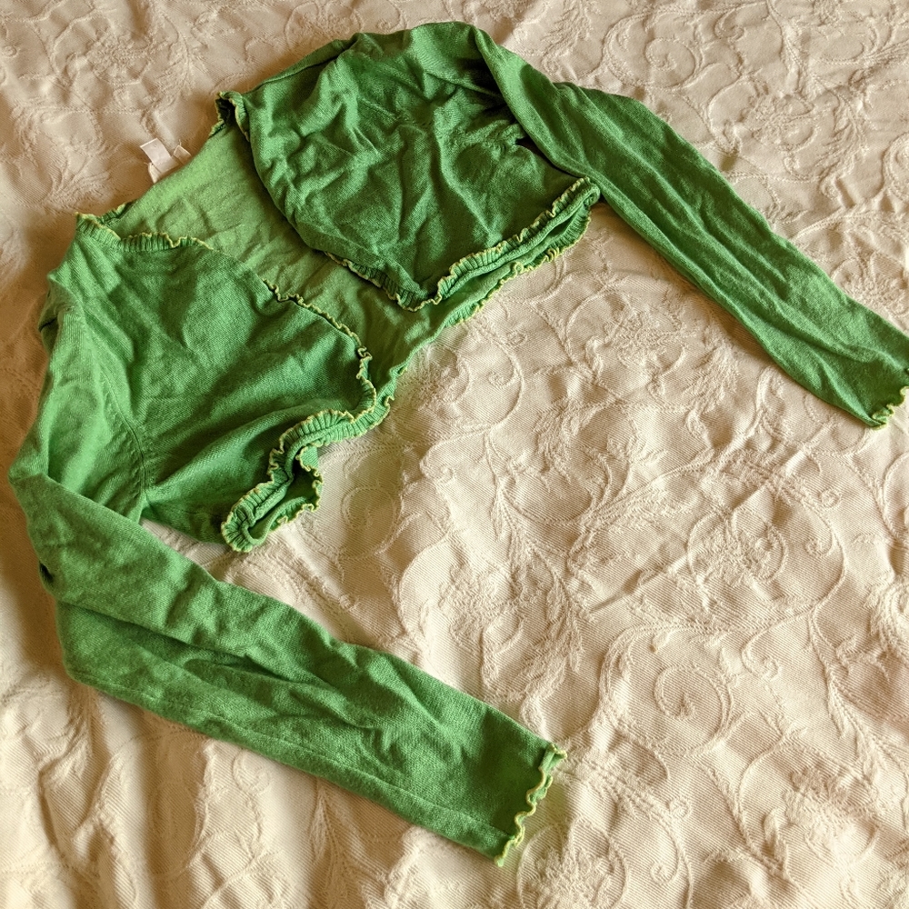 Girls cropped green sweater/shrug